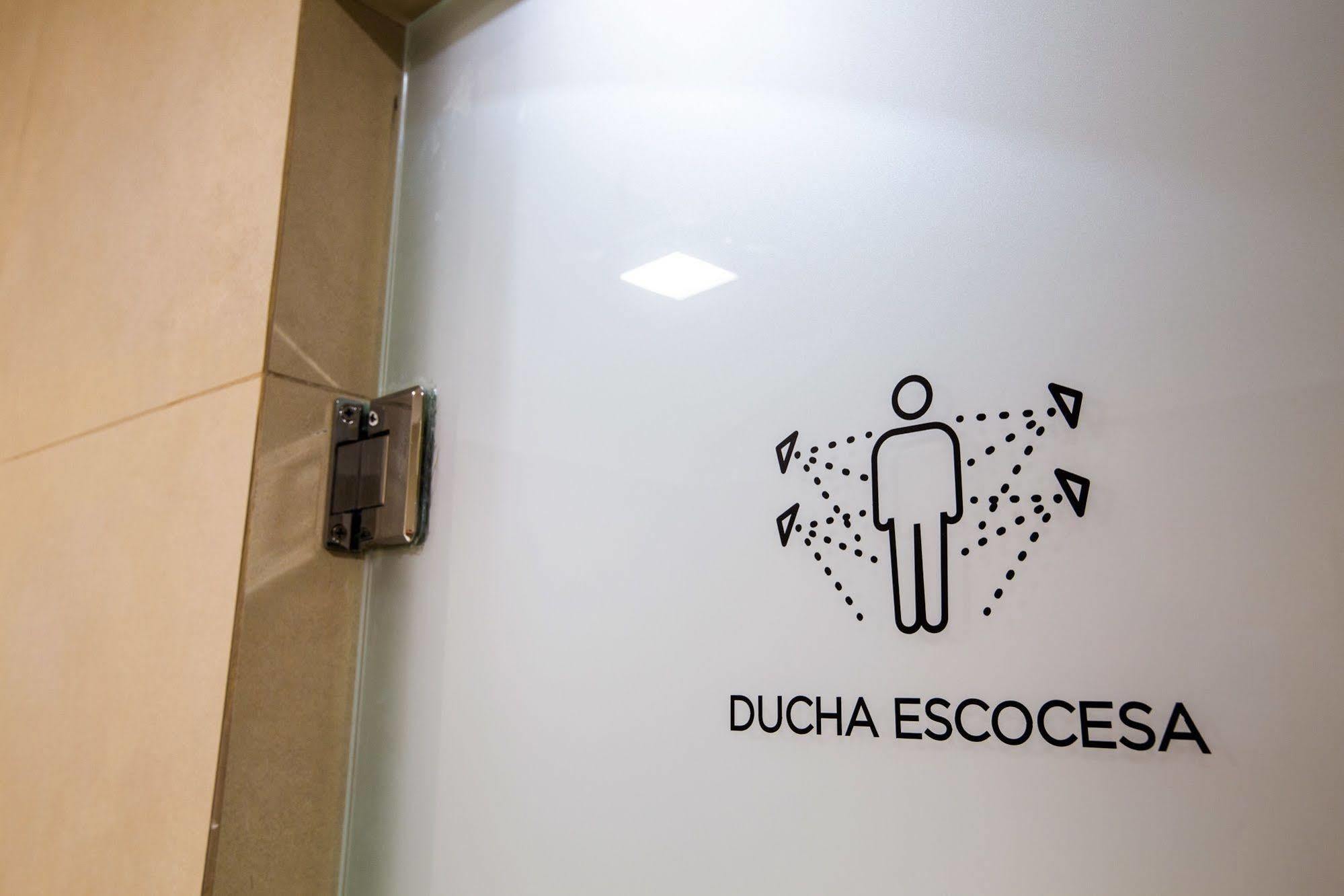 דירות בואנוס איירס Flaat Recoleta Plaza מראה חיצוני תמונה